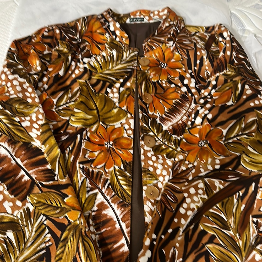 Laura Ashley button long sleeve jacket size Large